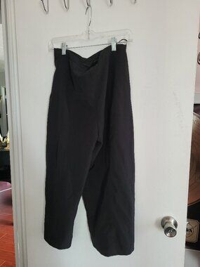Black capris pants - business casual wear